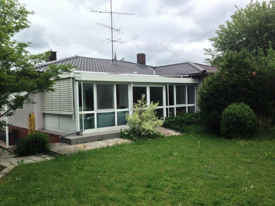 Gepflegter Bungalow in ruhiger Ortsrandlage mit viel Ruhe und kurzen Wegen in die Natur - Südwest