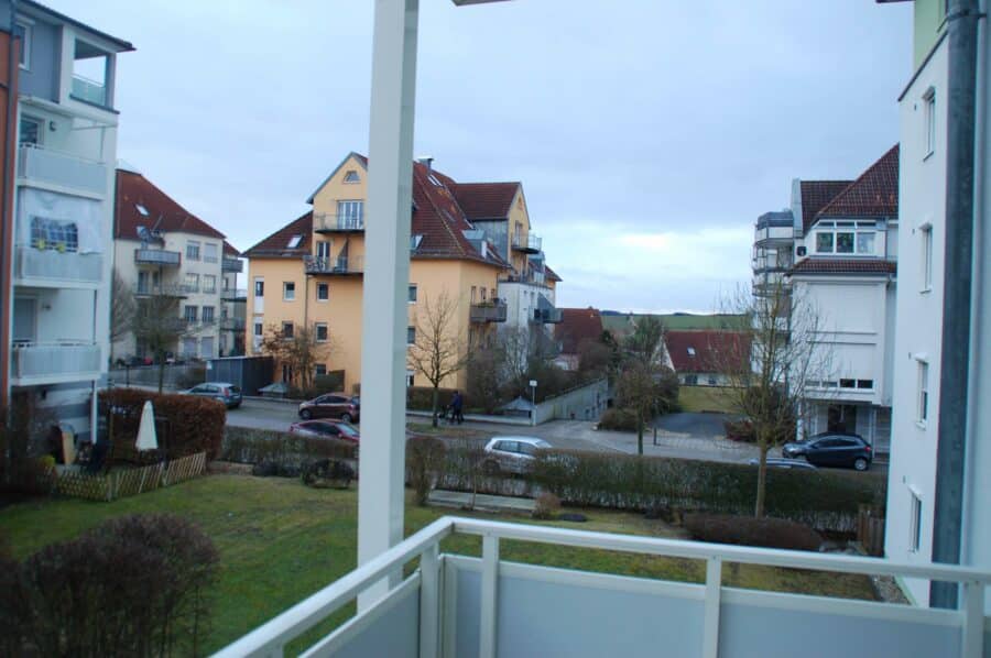 Sehr gepflegte Eigentumswohnung in Bad Abbach mit Balkon und TG - Ausblick