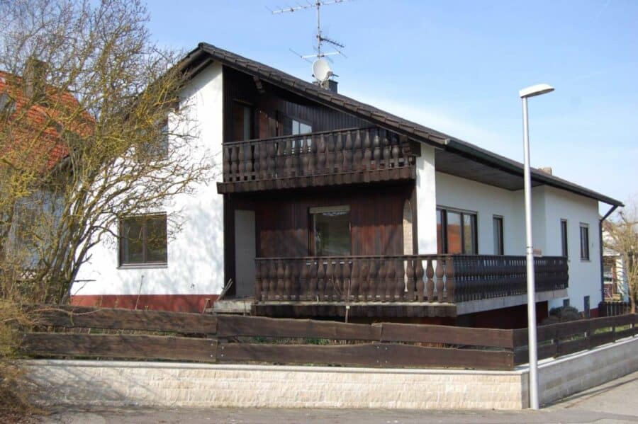 gutes freistehendes Einfamilienhaus auf dem Dorf bei Abensberg / Saal - Süd-Südwest