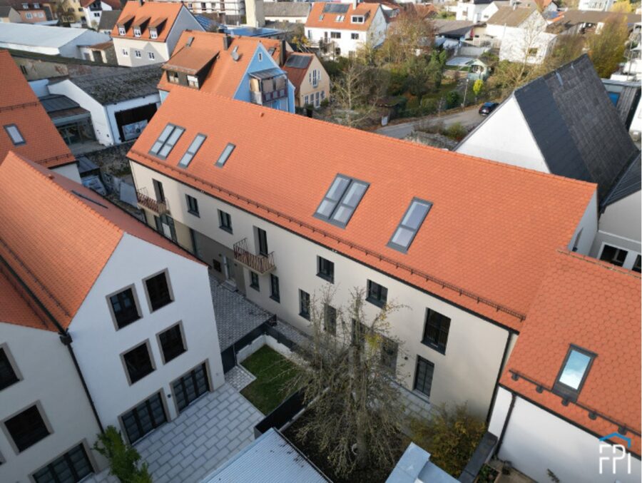 Erstbezug! Exklusive 2-Zimmer-Wohnung in Altstadtlage – Hochwertig kernsaniert mit Südbalkon - Gesamtensemble