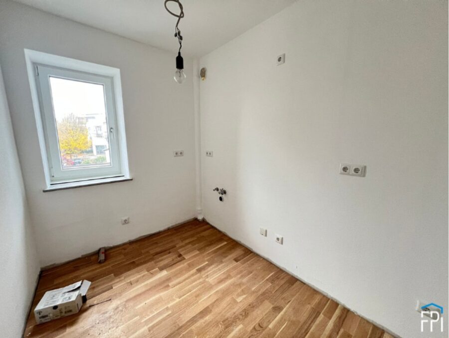 Erstbezug! Exklusive 2-Zimmer-Wohnung in Altstadtlage – Hochwertig kernsaniert mit Südbalkon - Küche