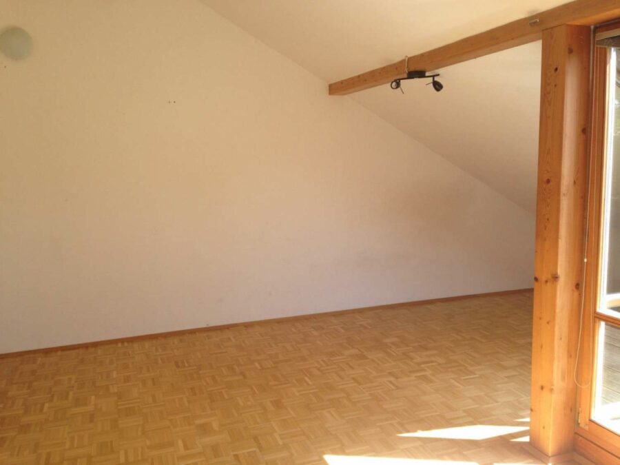 Schöne, helle Dachgeschoss-Wohnung zum Verlieben - Wohnzimmer