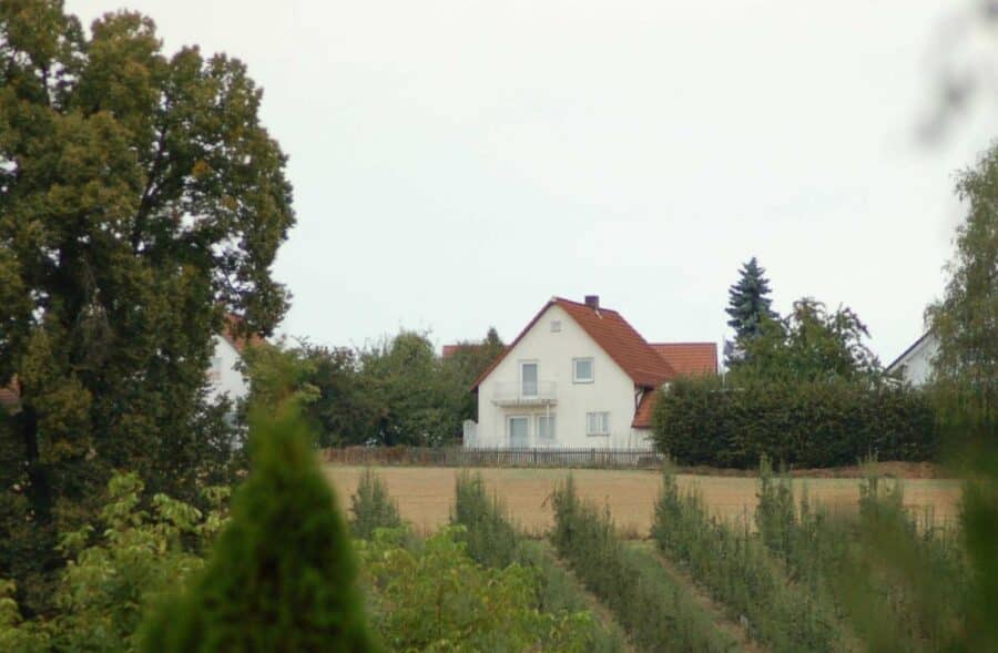 älteres Wohnhaus mit Charme in einer großartigen Lage - Hausansicht