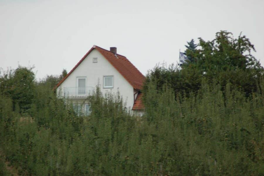 älteres Wohnhaus mit Charme in einer großartigen Lage - Hausansicht